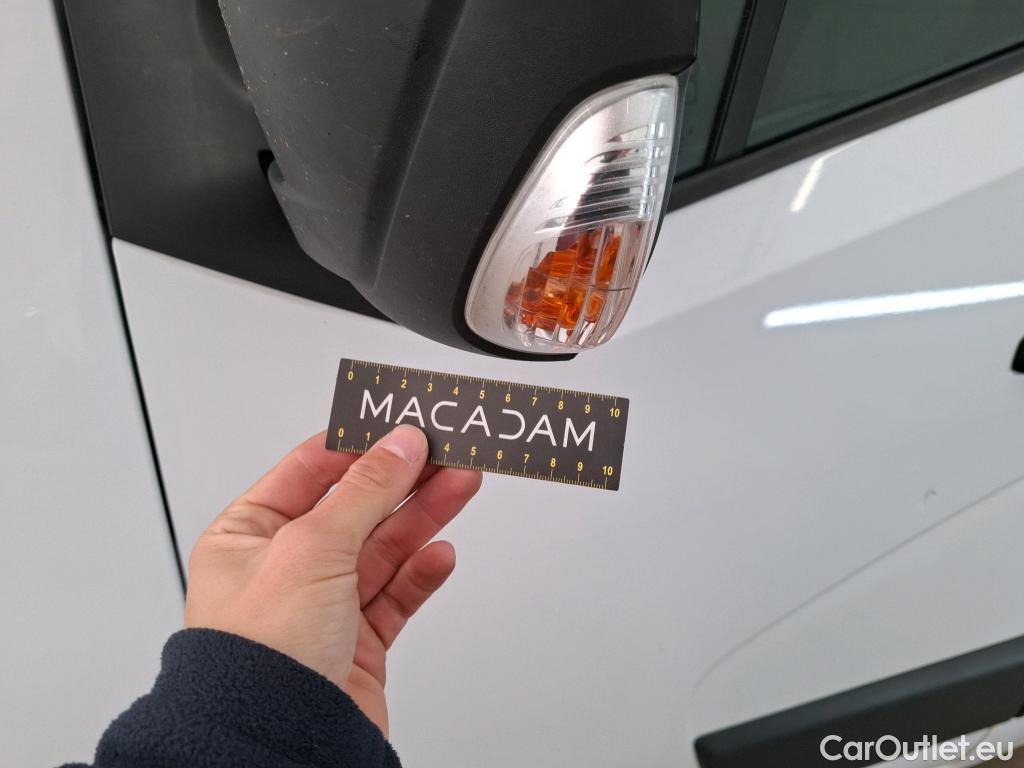  Renault  Master RENAULT   2019  4P  Fourgon tole  SL PRO F3500 L2H2 dCi 135SL #48