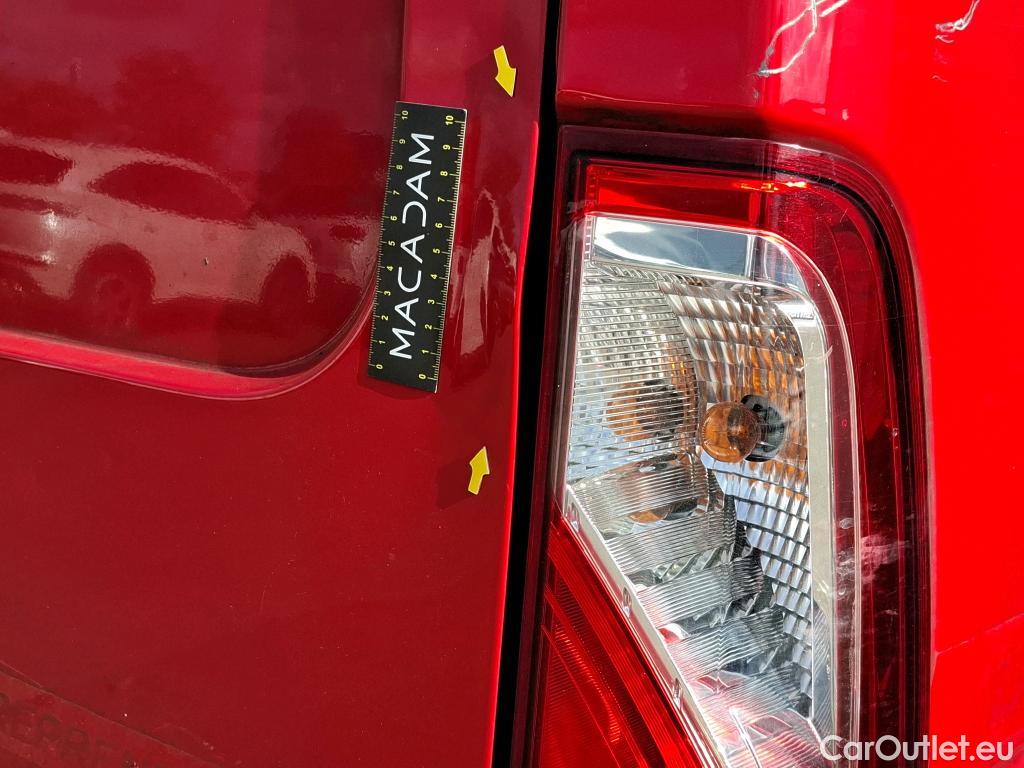  Renault  Master RENAULT  VU 4p Fourgon FG GCf TracF3500 L1H1 dCi110 S&S #18