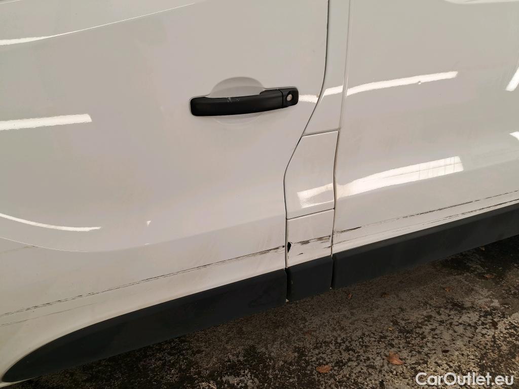  Renault  Trafic RENAULT  VU 4p Fourgon FG GCFL1H1 1000 dCi95 Stop&Start E6 #47