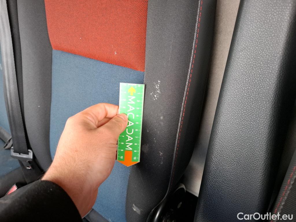  Renault  Master RENAULT  VU 4p Fourgon FG GCf TracF3500 L1H1 dCi110 S&S #79