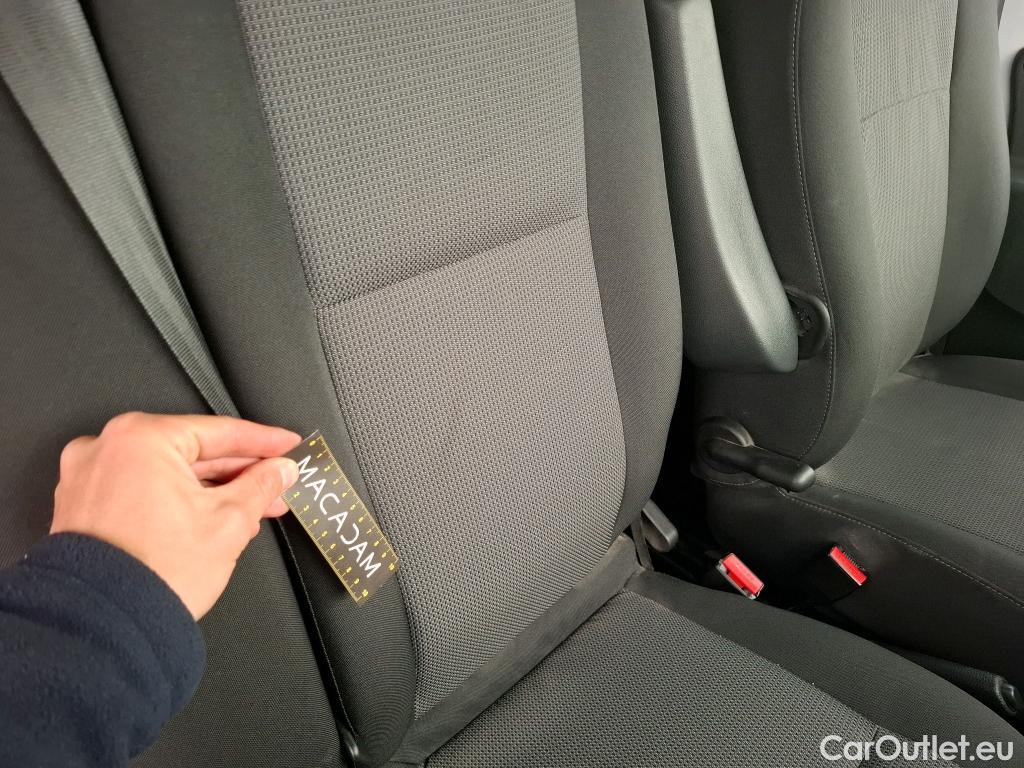  Renault  Master RENAULT   2019  4P  Fourgon tole  SL PRO F3500 L2H2 dCi 135SL #43