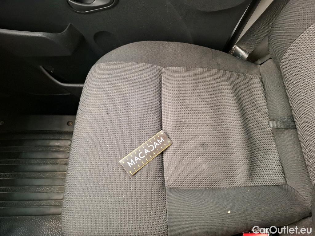  Renault  Master RENAULT   2019  4P  Fourgon tole  SL PRO F3500 L2H2 dCi 135SL #31