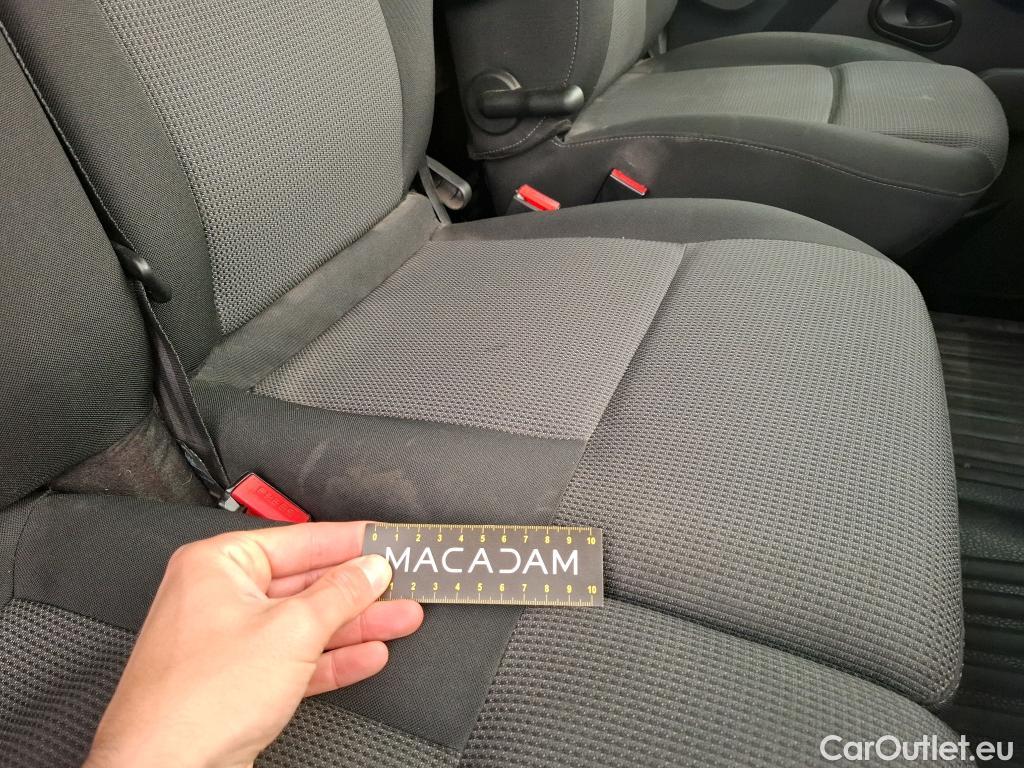  Renault  Master RENAULT   2019  4P  Fourgon tole  SL PRO F3500 L2H2 dCi 135SL #42