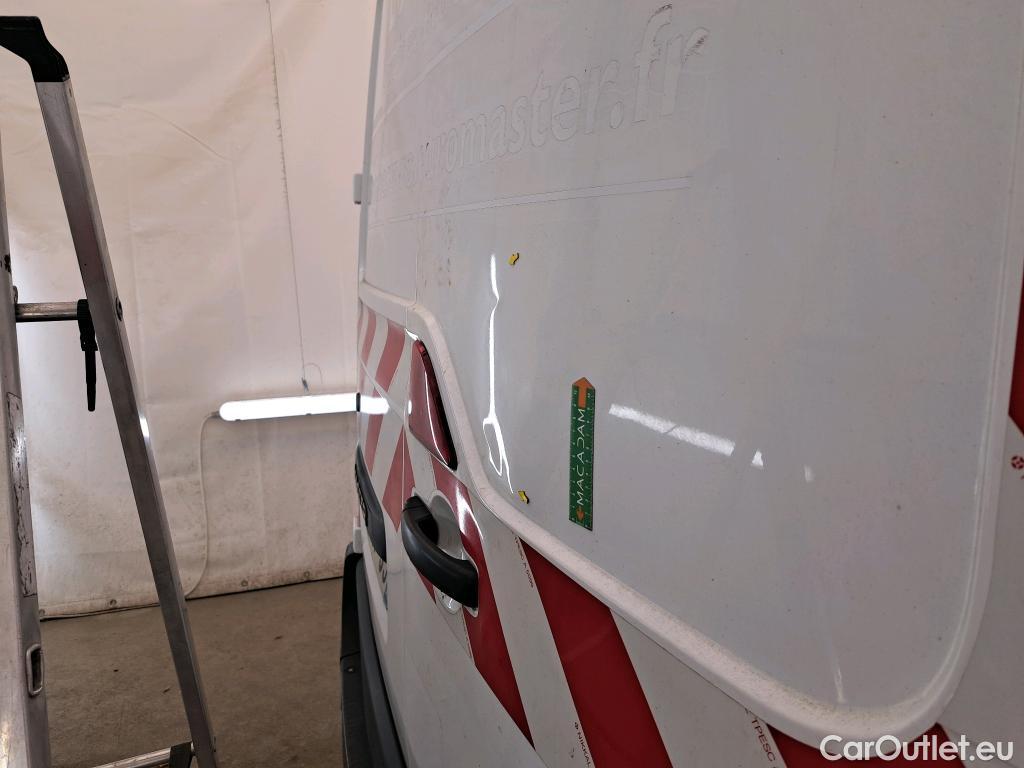  Renault  Master  Fourgon L2H2 3 5 Grand Confort dCi 130CV BVM6 E6 #14