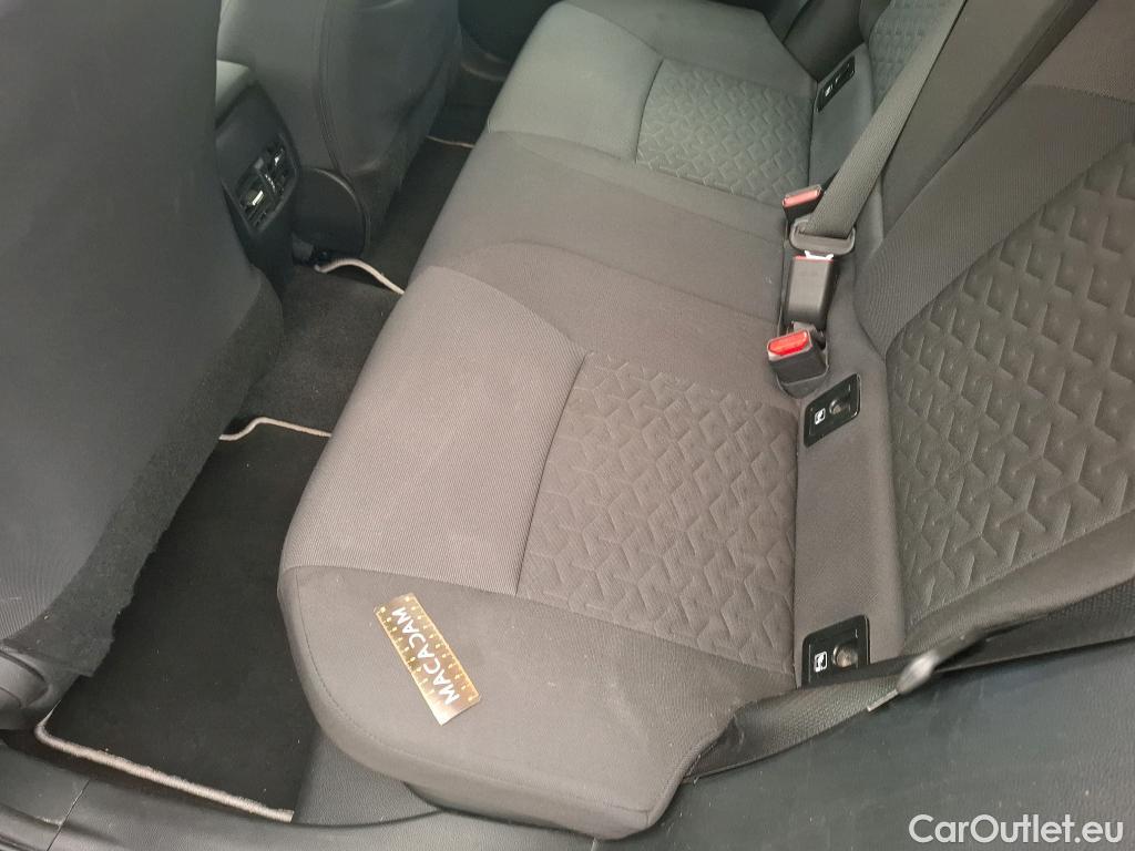  Toyota  Corolla TOYOTA  Touring Sports / 2018 / 5P / Break Hybride 122h Dynamic Business Stage Acad #58