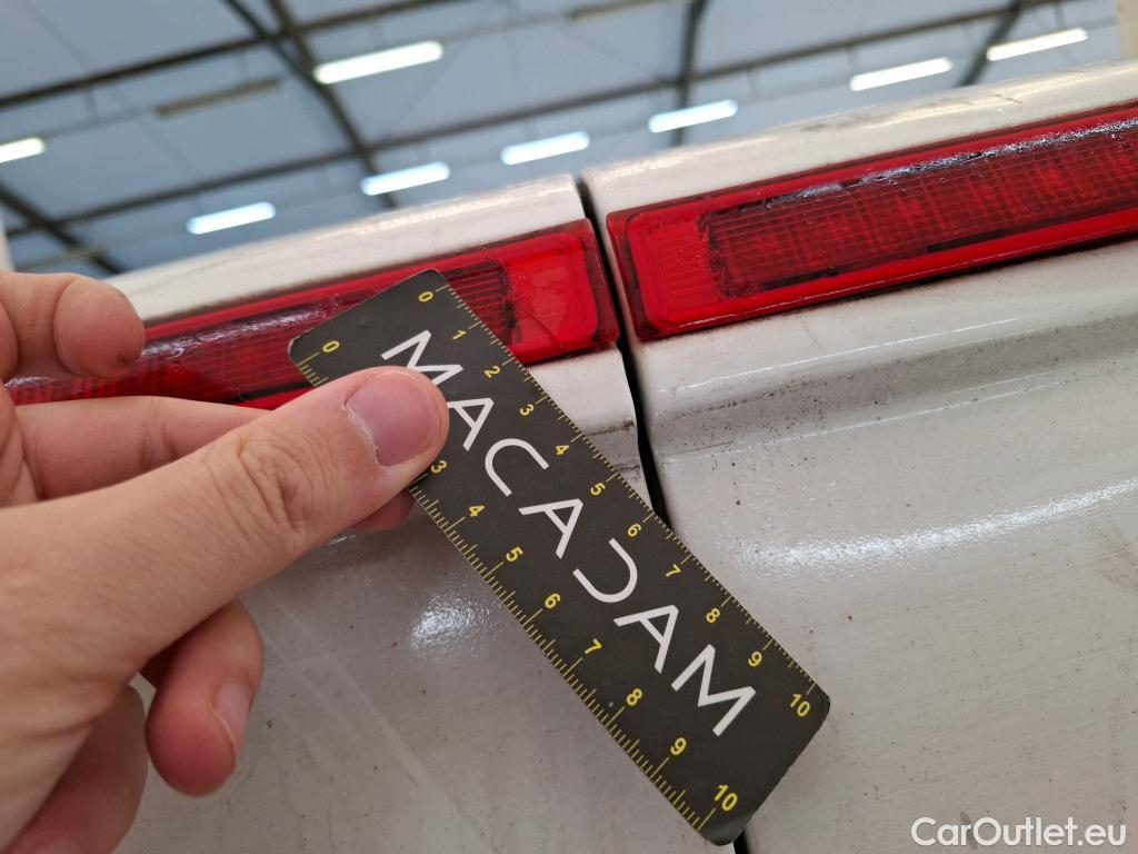  Volkswagen  Transporter VOLKSWAGEN  VU 4p Fourgon 2.0 TDi 102 L1H1 Business Line Plus #40