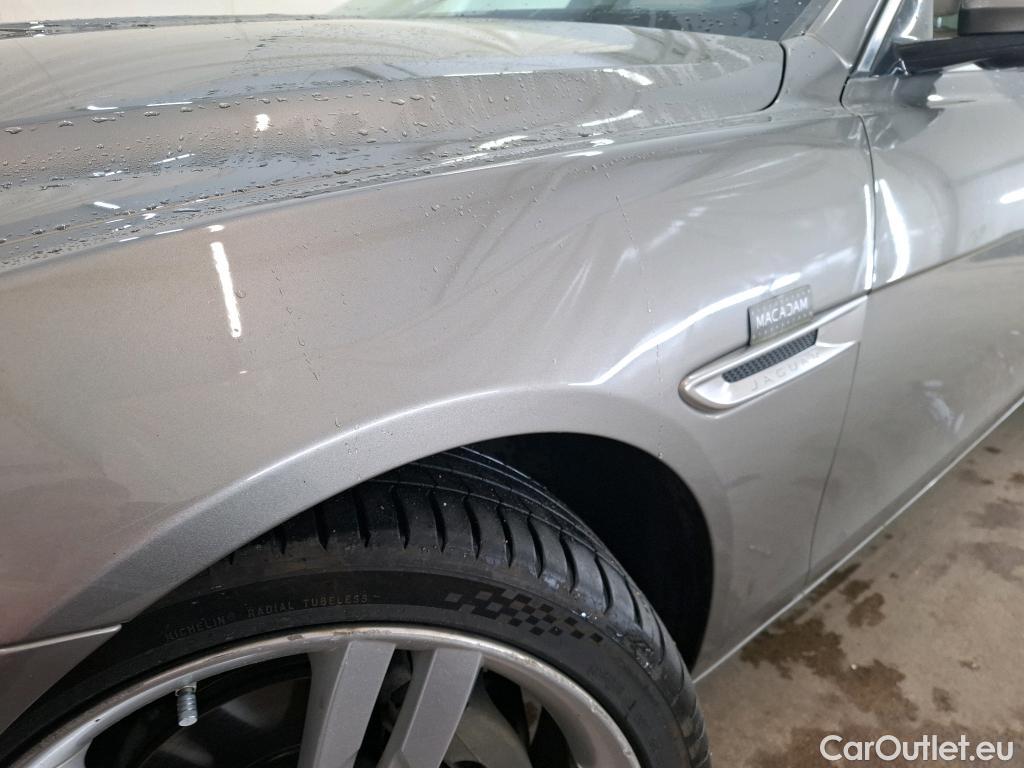  Jaguar  XE JAGUAR  4p Berline D180 HSE STANDARD AUTO 4WD #20