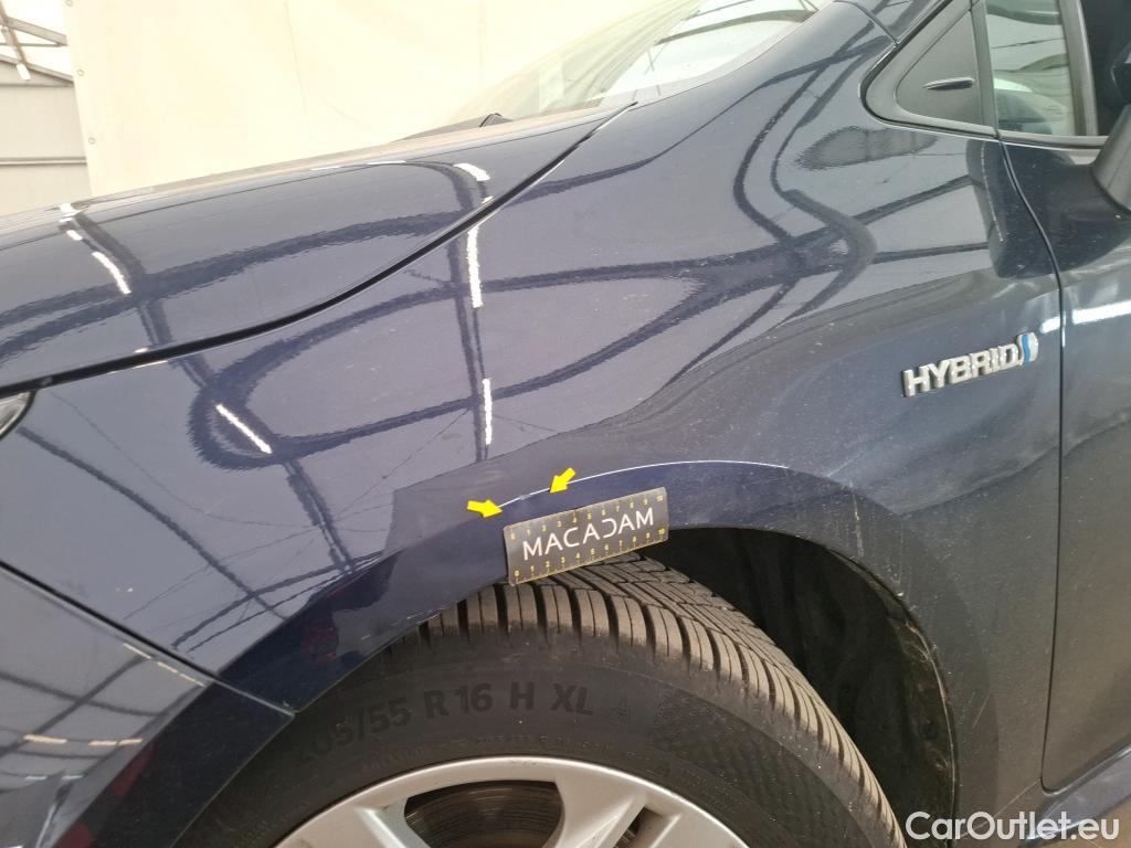  Toyota  Corolla TOYOTA  Touring Sports / 2018 / 5P / Break Hybride 122h Dynamic Business Stage Acad #52