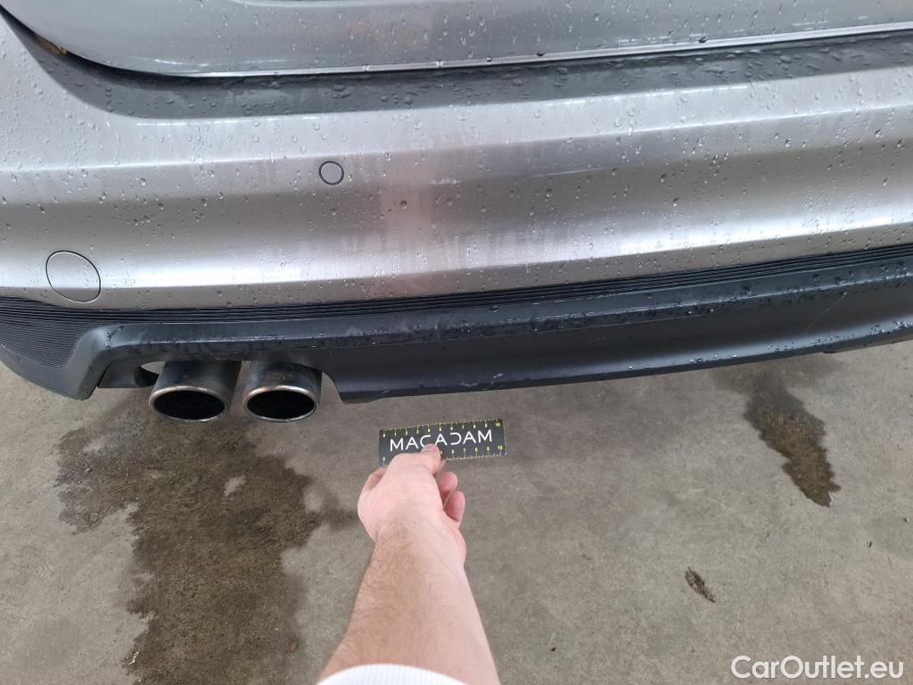  Jaguar  XE JAGUAR  4p Berline D180 HSE STANDARD AUTO 4WD #22