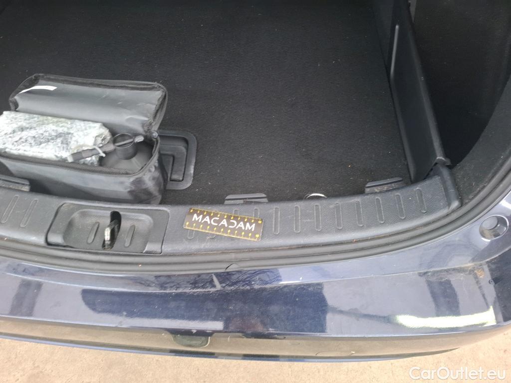  Toyota  Corolla TOYOTA  Touring Sports / 2018 / 5P / Break Hybride 122h Dynamic Business Stage Acad #16