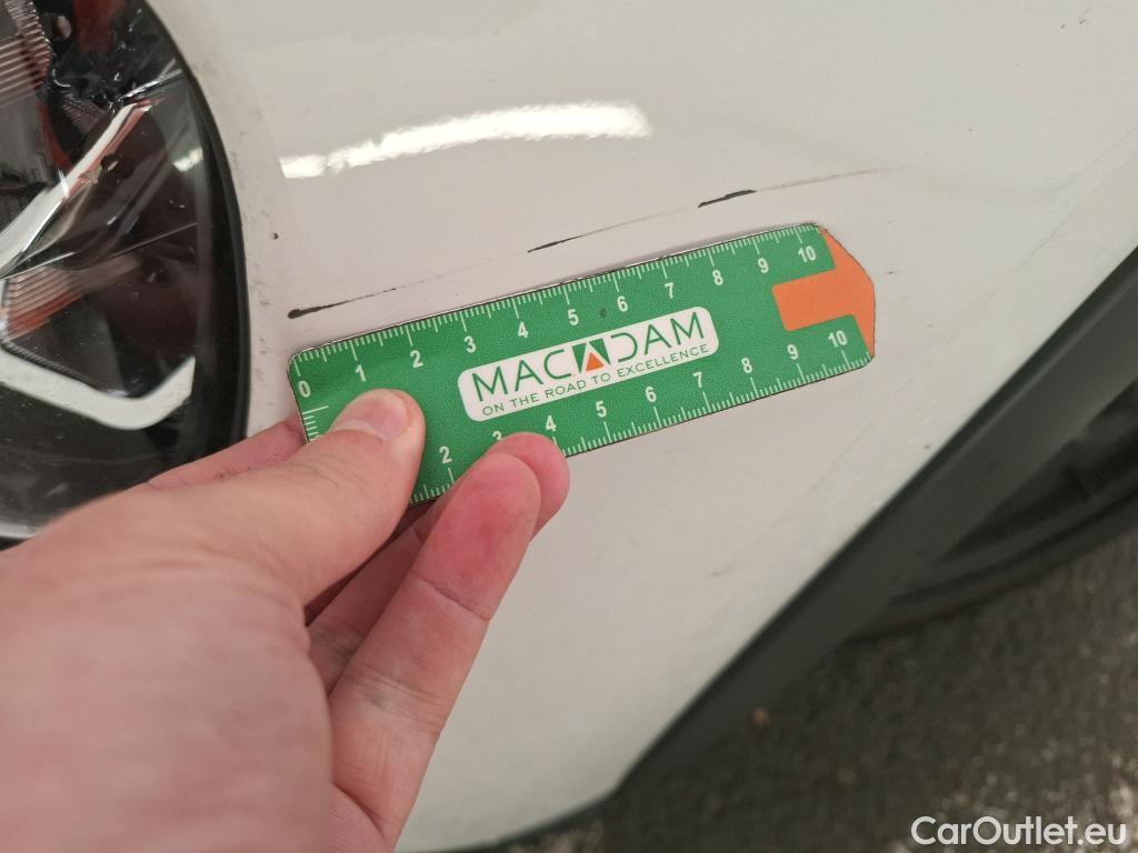  Citroen  C3  Société Feel 1.5 BlueHDI 100CV BVM6 E6d #10