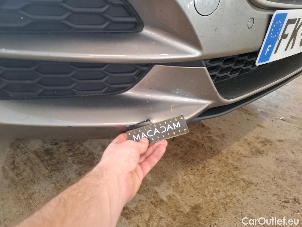  Jaguar  XE JAGUAR  4p Berline D180 HSE STANDARD AUTO 4WD #11