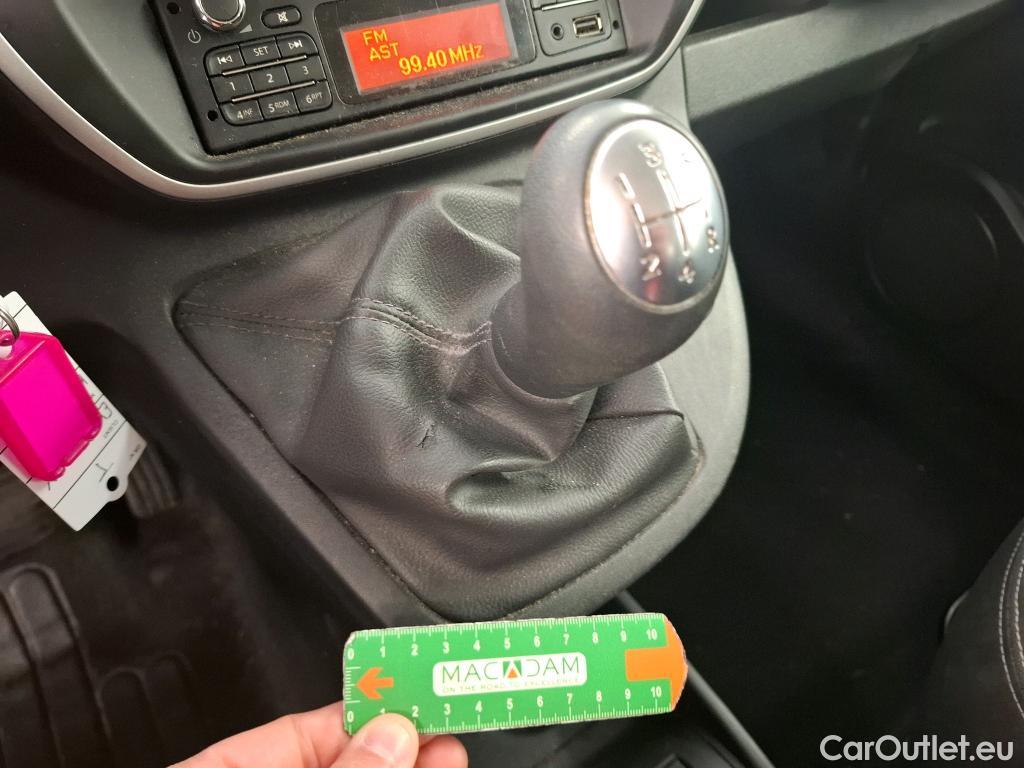  Renault  Kangoo  Zen 1.5 dCi 90CV BVM5 E6 #34