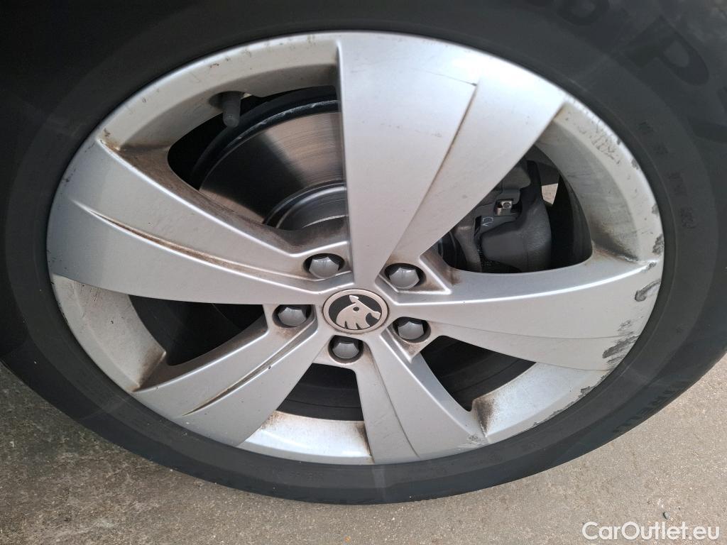  Skoda  Superb  Break Business 2.0 TDI 150CV BVA7 E6d #5