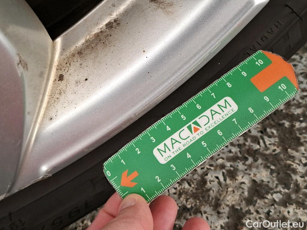  Renault  Scenic  IV Business 1.5 dCi 110CV BVA7 E6 #34