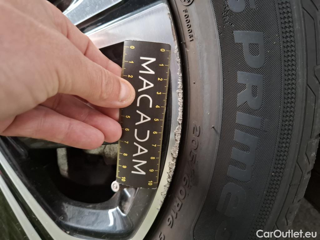  KIA  XCeed KIA  / 2019 / 5P / Crossover 1.6 GDI ISG ISG PHEV ACTIVE BUS DCT6 #22