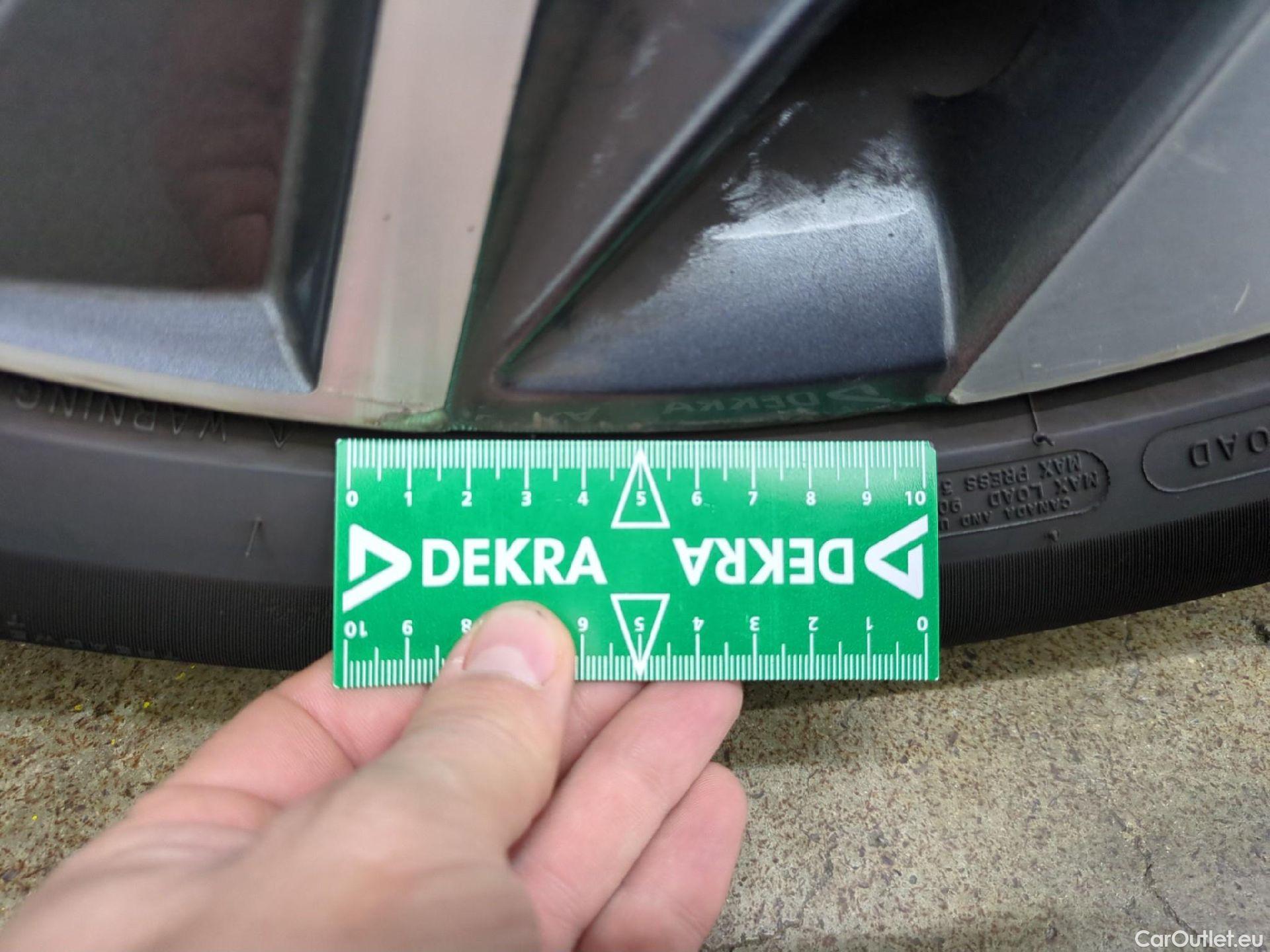  Hyundai  Tucson HYUNDAI  / 2020 / 5P / SUV 1.6 T-GDI 150 DCT-7 HYBRID 48V CREATIVE #29