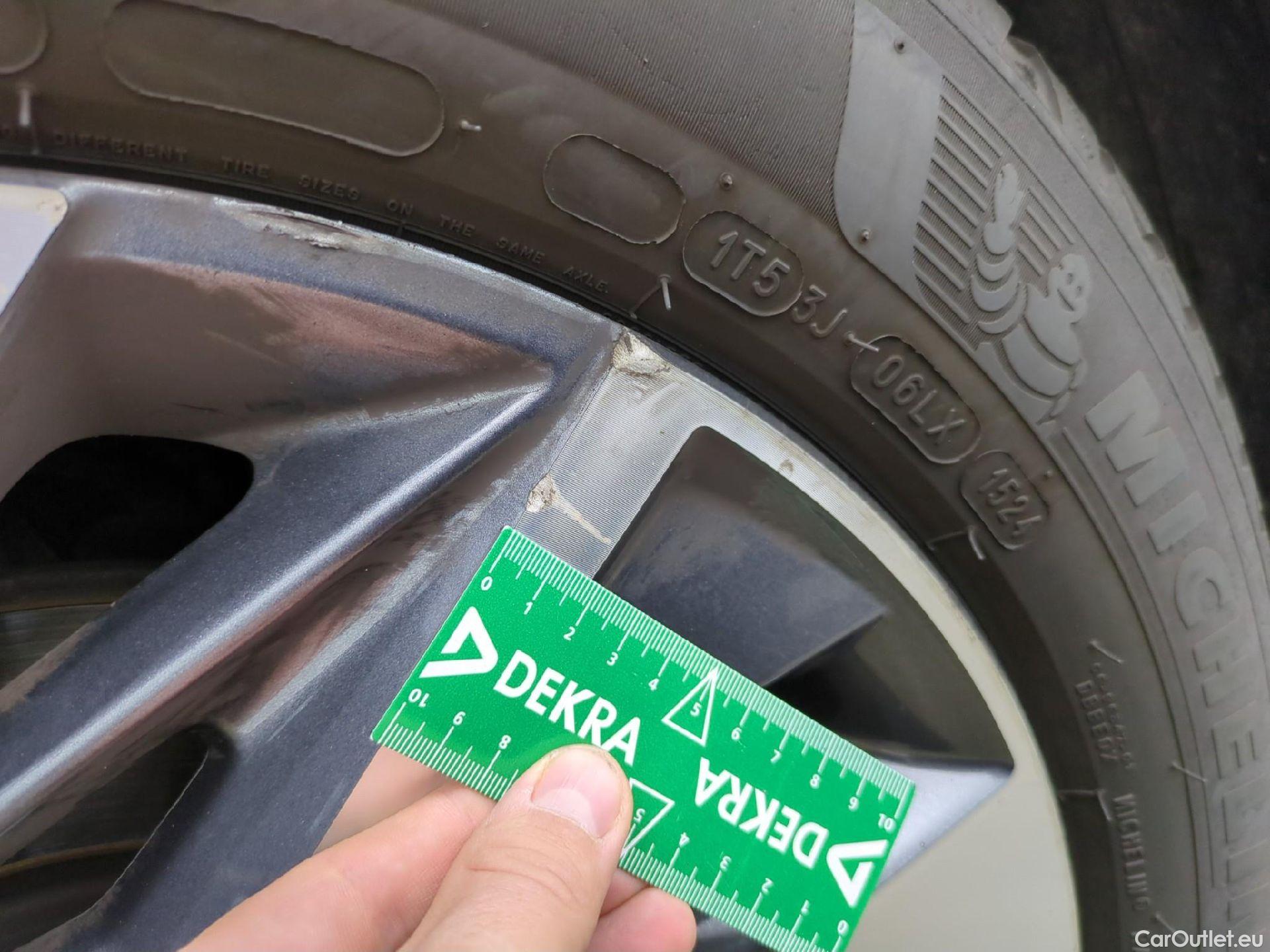  Hyundai  Tucson HYUNDAI  / 2020 / 5P / SUV 1.6 T-GDI 150 DCT-7 HYBRID 48V CREATIVE #31