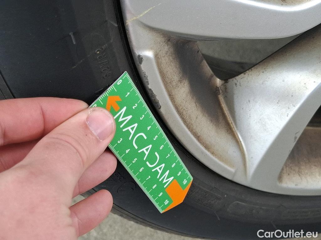  Renault  Scenic  IV Business 1.7 dCi 120CV BVA6 E6dT #48