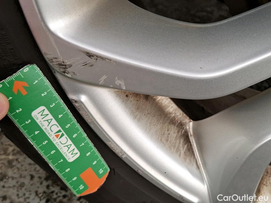  Renault  Scenic  IV Business 1.5 dCi 110CV BVA7 E6 #32