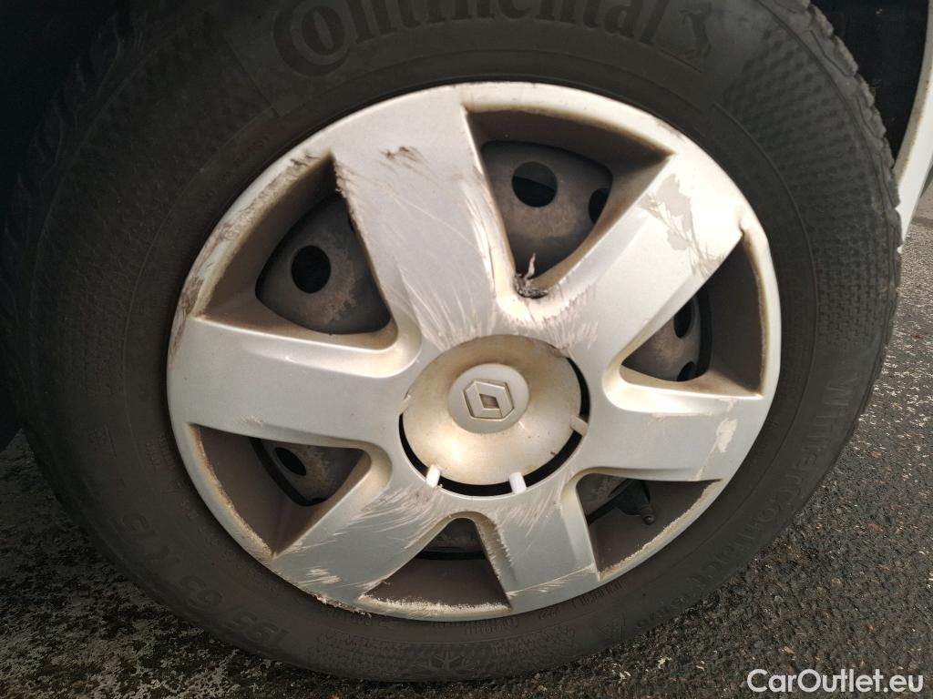  Renault  Kangoo  Zen 1.5 dCi 90CV BVM5 E6 #37