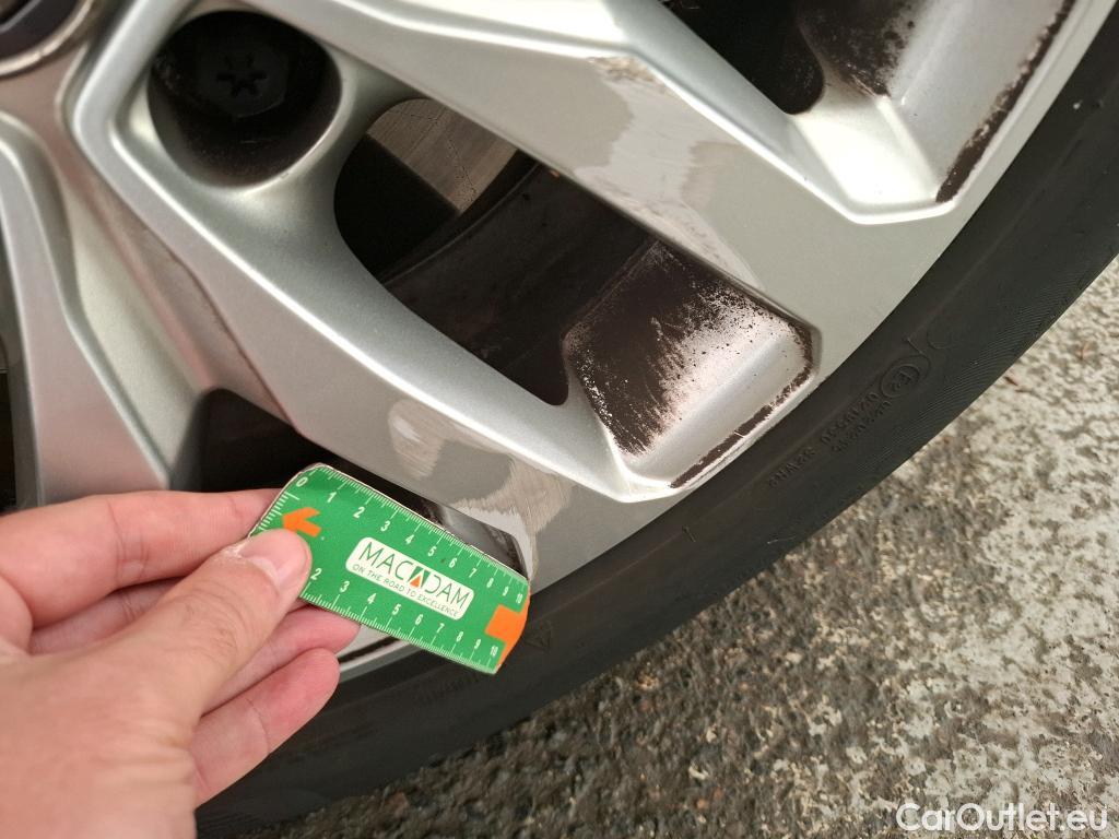  Renault  Kadjar RENAULT  / 2018 / 5P / Crossover Business TCe 140 EDC FAP #29