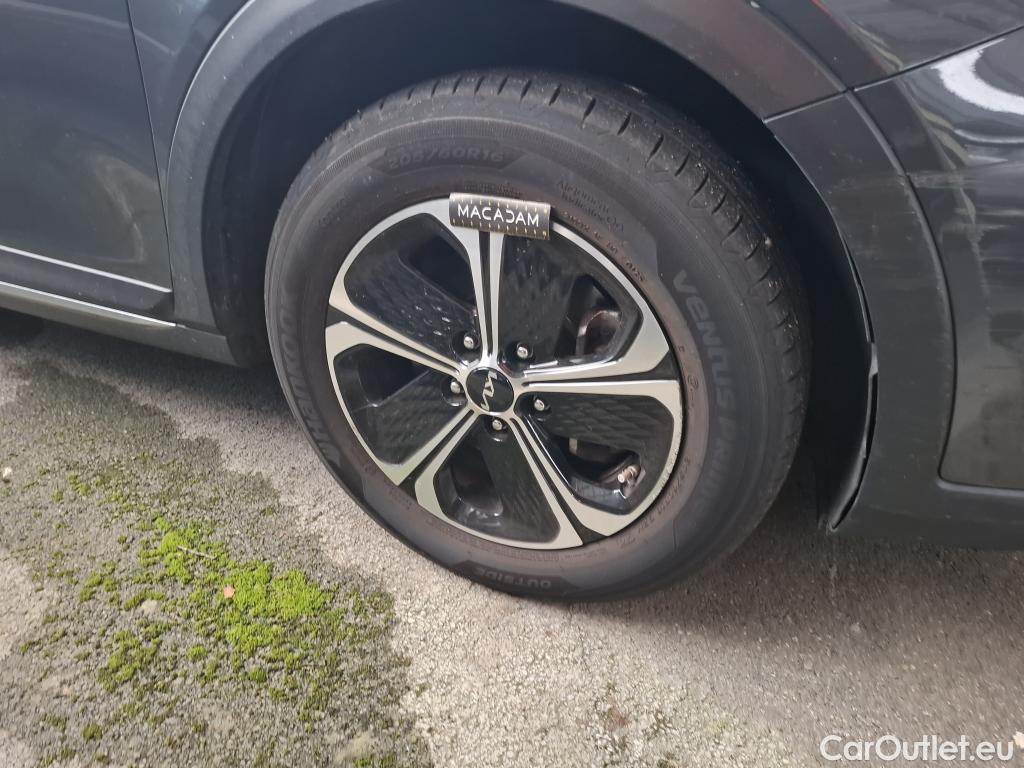  KIA  XCeed KIA  / 2019 / 5P / Crossover 1.6 GDI ISG ISG PHEV ACTIVE BUS DCT6 #24