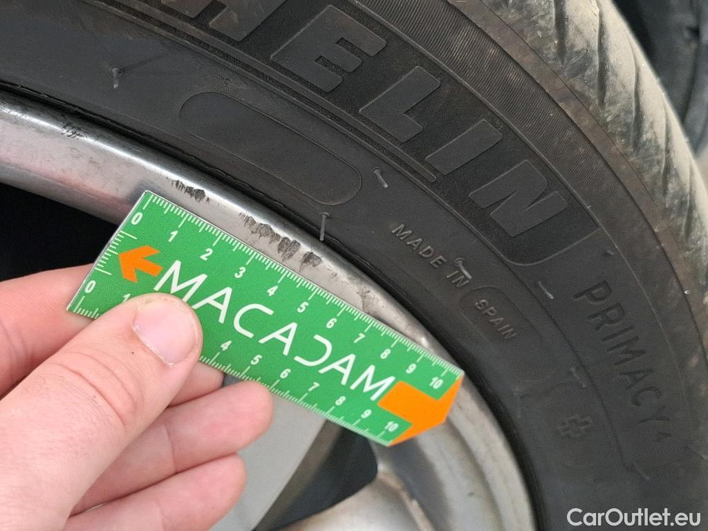  Renault  Scenic  IV Business 1.7 dCi 120CV BVA6 E6dT #38