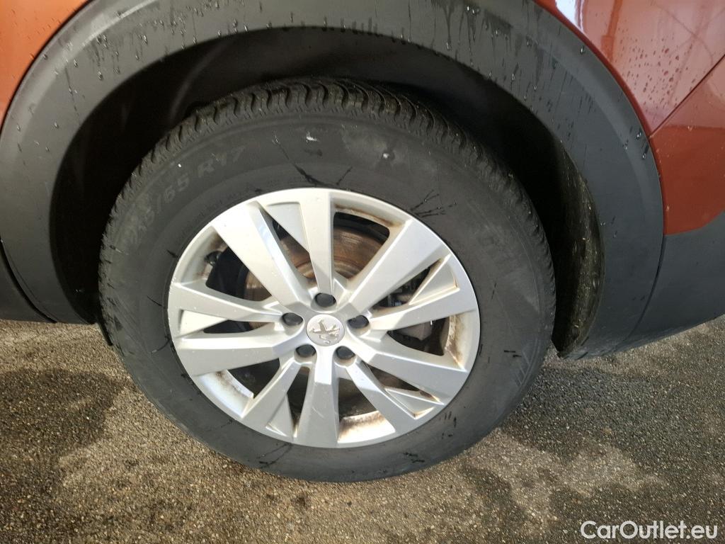  Peugeot  5008  Active Pack 1.5 HDi 130CV BVA8 7 Sieges E6d #9