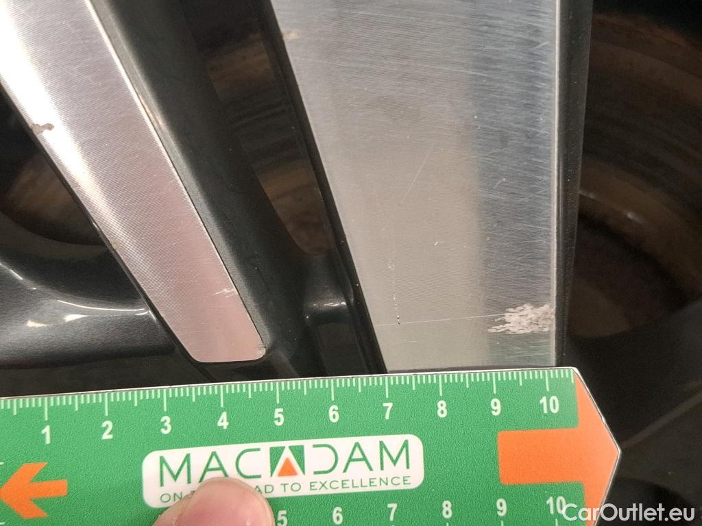  Peugeot  5008  Allure Pack 1.5 HDi 130CV BVA8 7 Sieges E6d #19