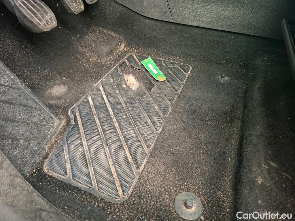  Peugeot  3008  II Allure Business 1.5 HDi 130CV BVM6 E6d #1