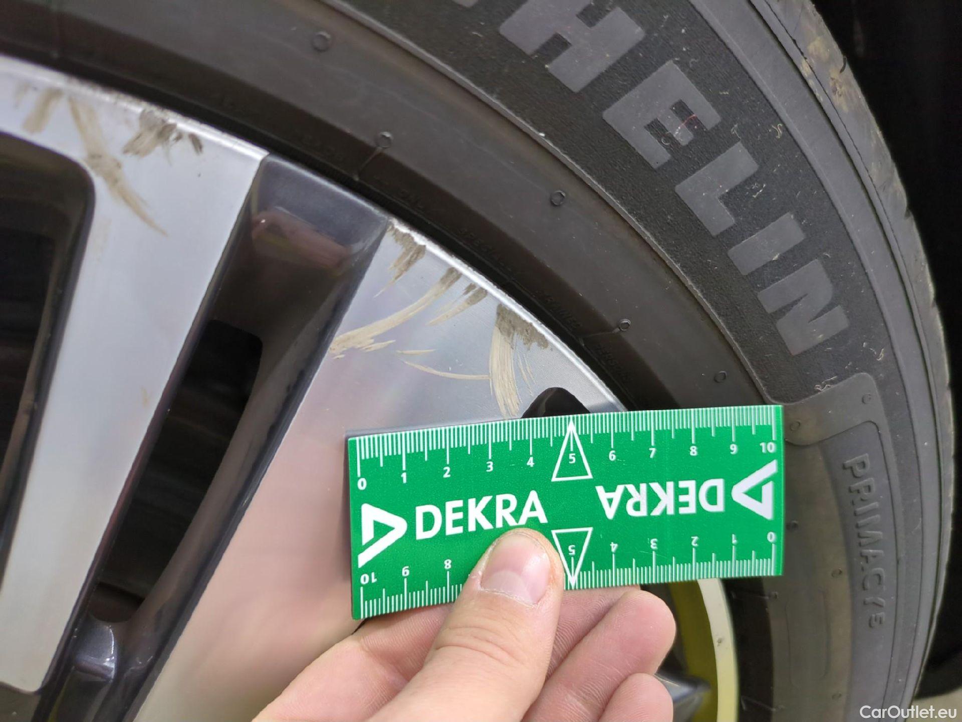  Peugeot  5008  Allure 1.5 HDi 130CV BVA8 7 Sieges E6d #32