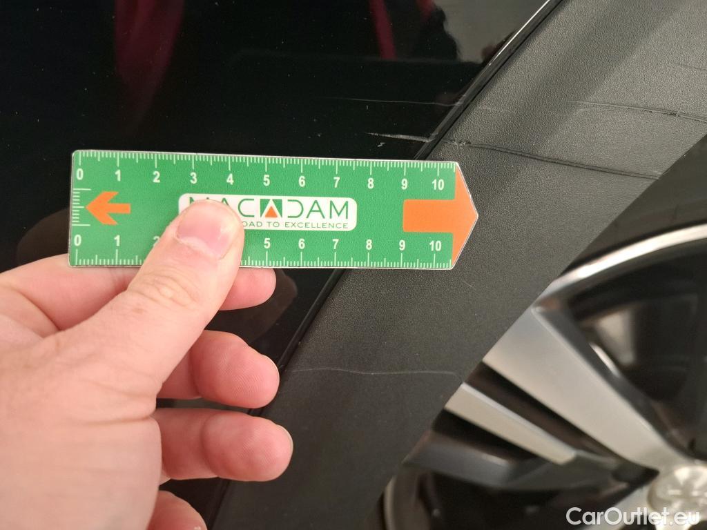  Peugeot  5008  Allure Pack 1.5 HDi 130CV BVA8 7 Sieges E6d #44