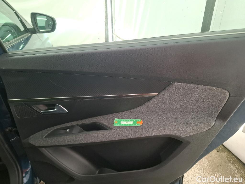  Peugeot  5008  Active Pack 1.5 HDi 130CV BVA8 7 Sieges E6d #9