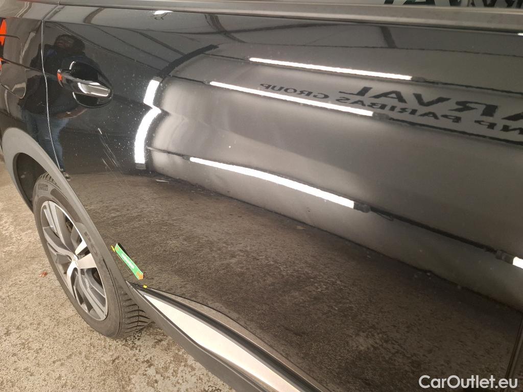  Peugeot  5008  Allure Pack 1.5 HDi 130CV BVA8 7 Sieges E6d #1