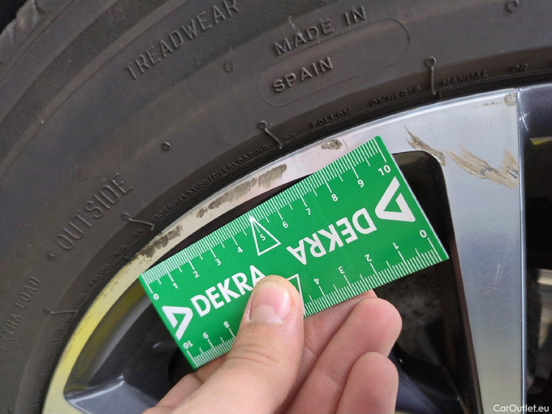  Peugeot  5008  Allure 1.5 HDi 130CV BVA8 7 Sieges E6d #29