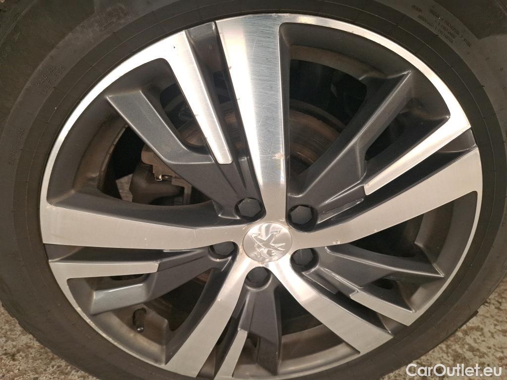  Peugeot  5008  Allure Pack 1.5 HDi 130CV BVA8 7 Sieges E6d #16