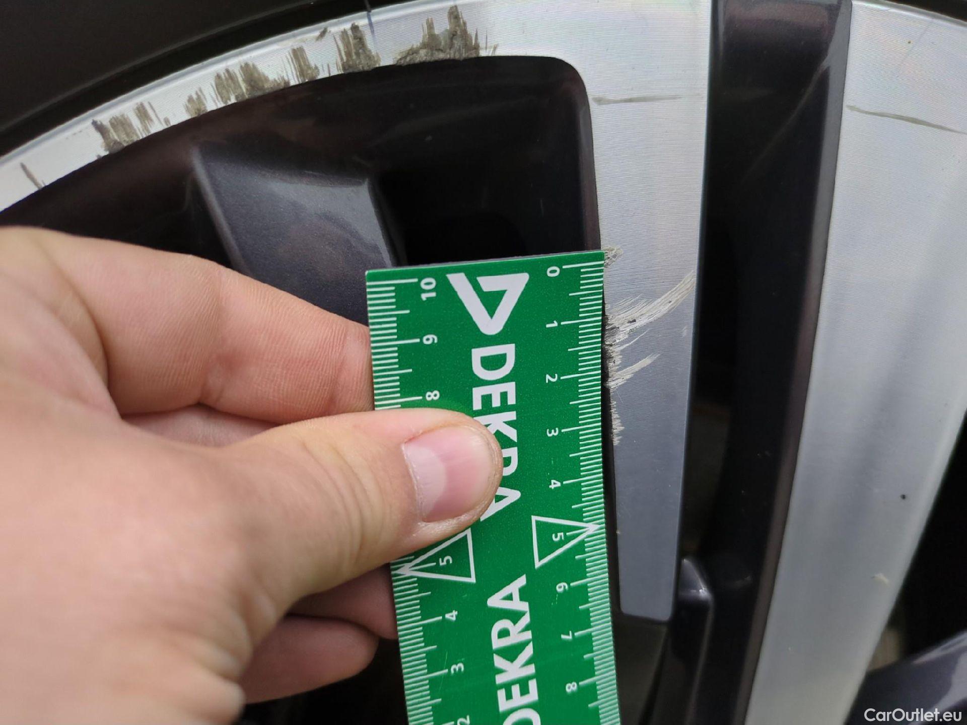  Peugeot  5008  Allure 1.5 HDi 130CV BVA8 7 Sieges E6d #38