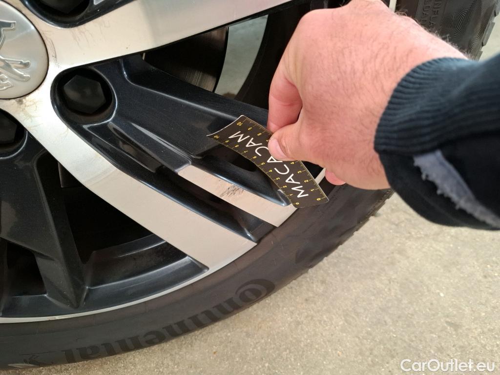  Peugeot  3008  Allure Business 1.5 HDi 130CV BVM6 E6dT #24