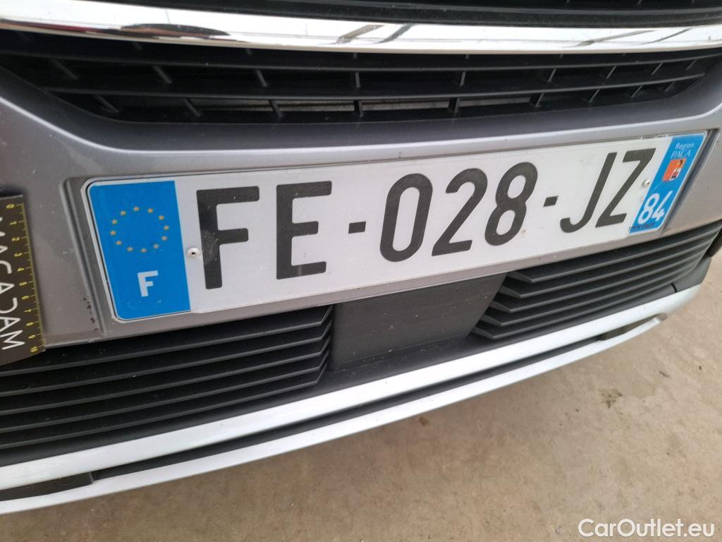  Peugeot  5008  Allure 1.5 HDi 130CV BVA8 E6dT #40