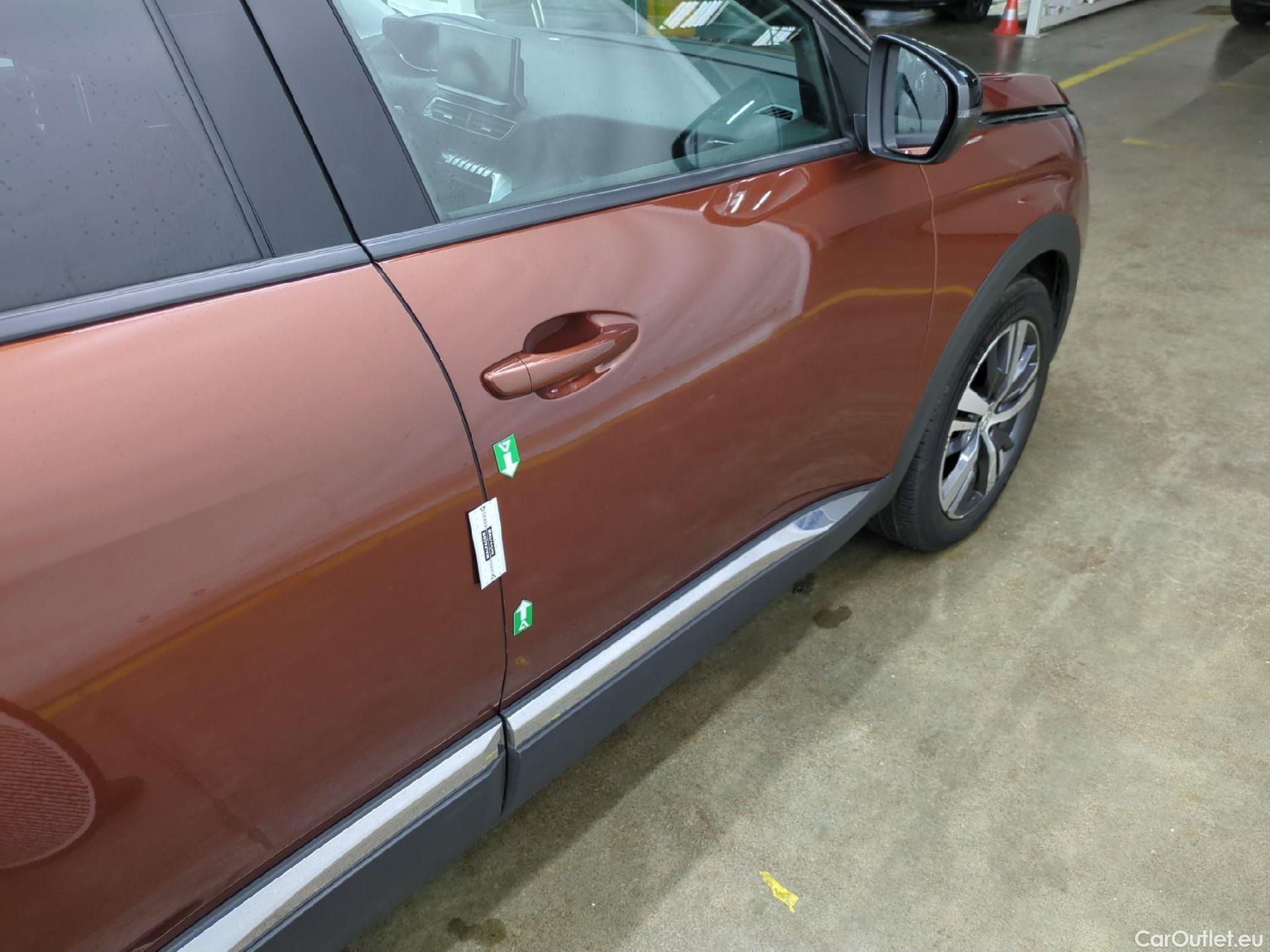  Peugeot  5008  Allure 1.5 HDi 130CV BVA8 7 Sieges E6d #55