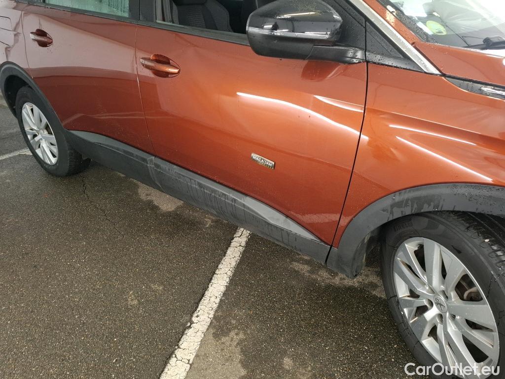  Peugeot  5008  Active Pack 1.5 HDi 130CV BVA8 7 Sieges E6d #35