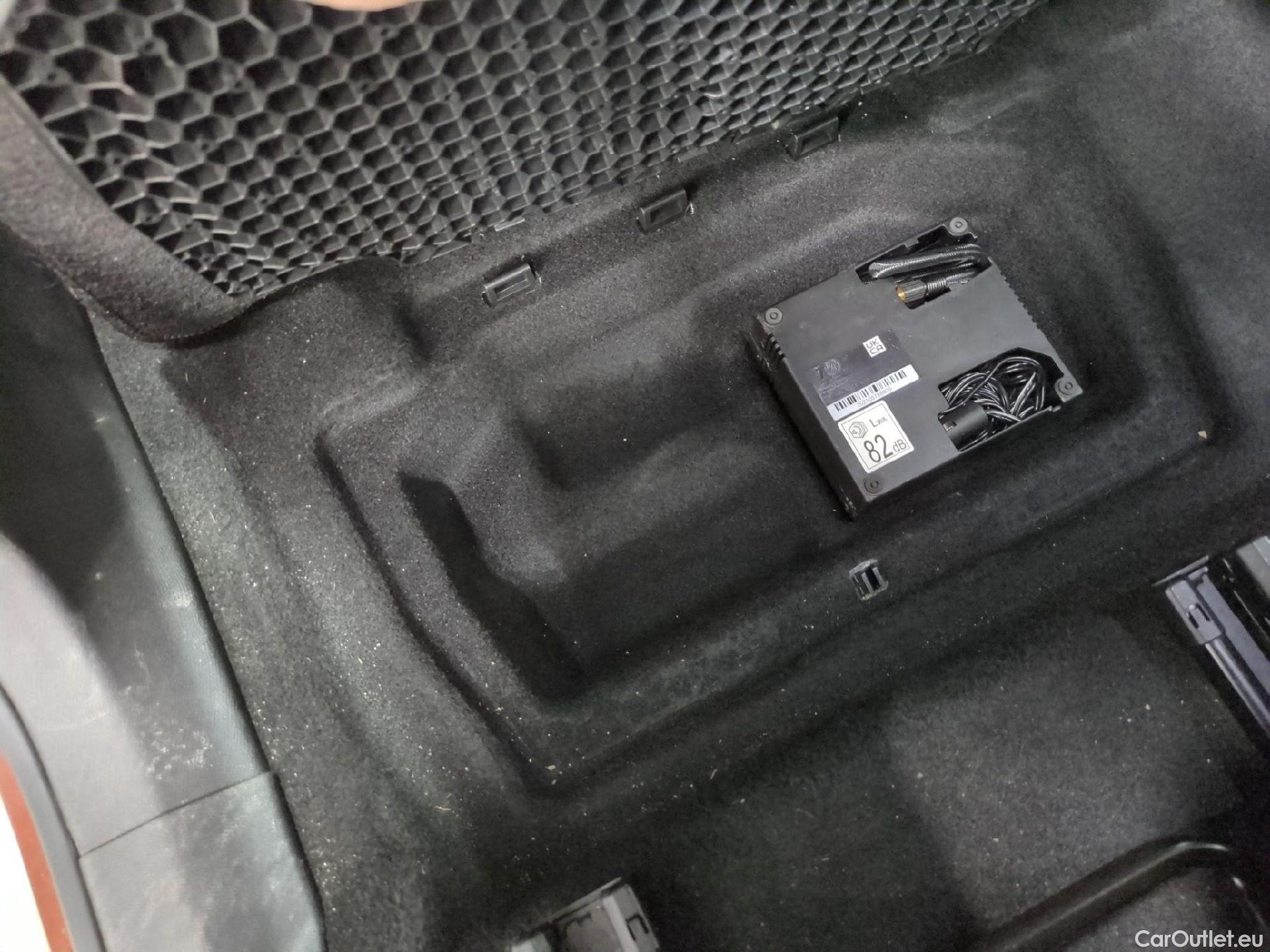  Peugeot  5008  Allure 1.5 HDi 130CV BVA8 7 Sieges E6d #9