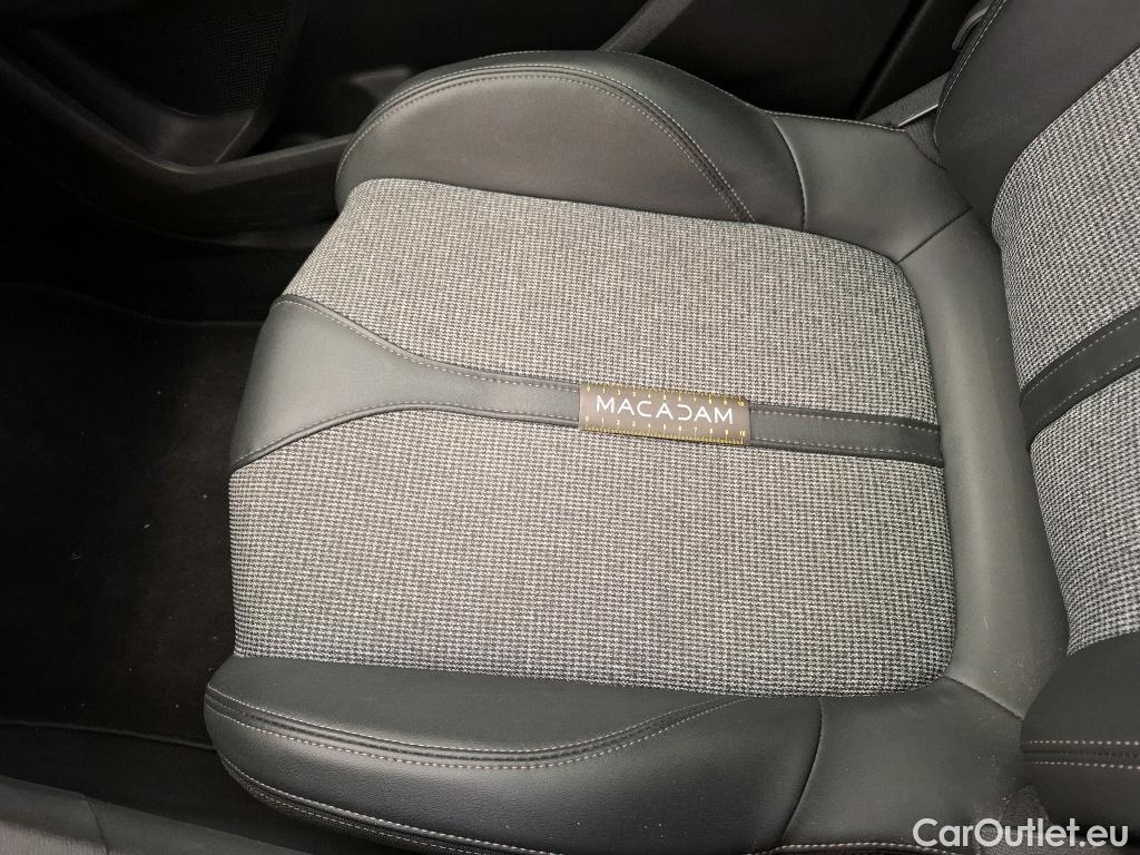  Peugeot  5008  Allure 1.5 HDi 130CV BVA8 E6dT #42