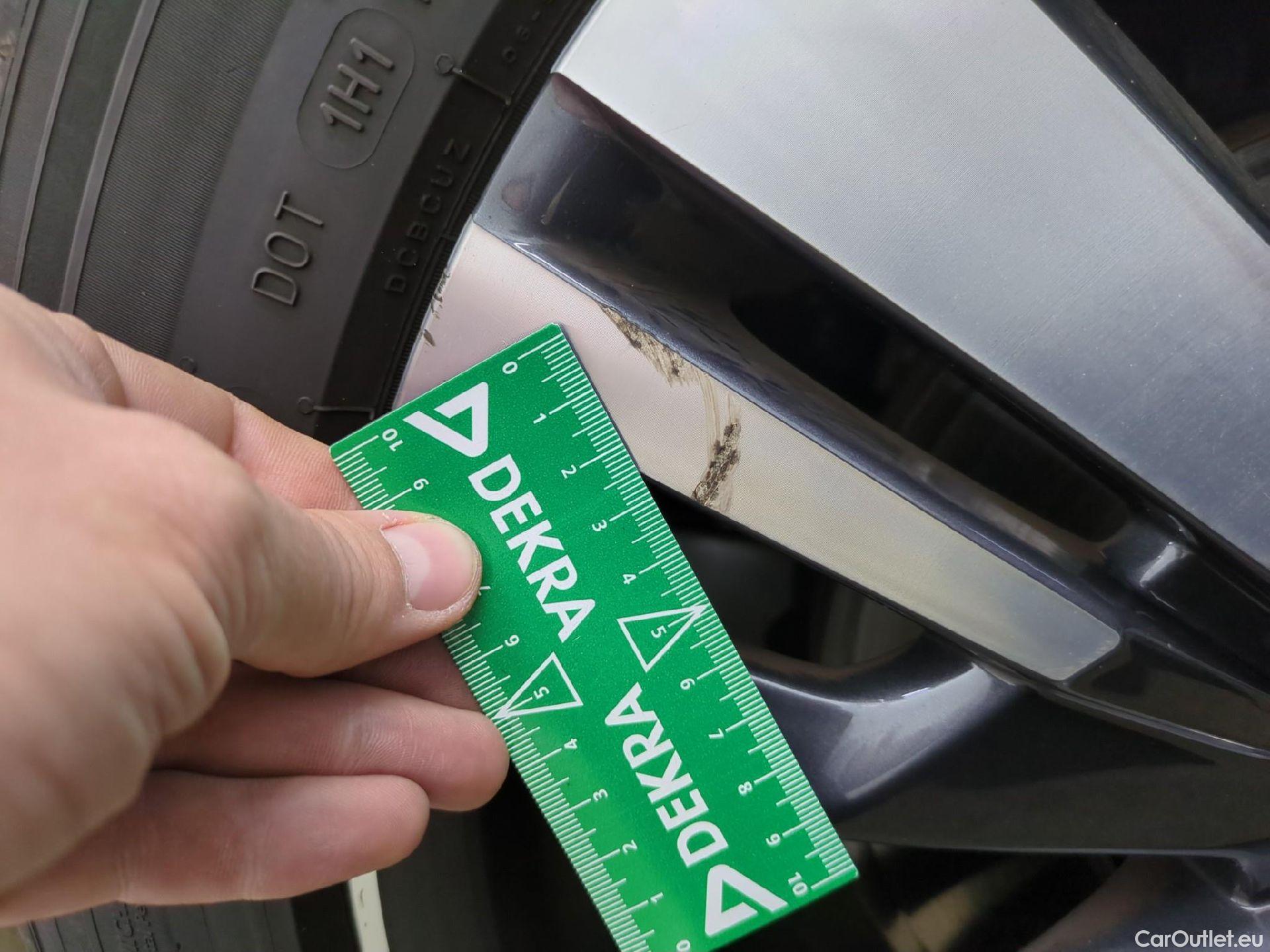  Peugeot  5008  Allure 1.5 HDi 130CV BVA8 7 Sieges E6d #15