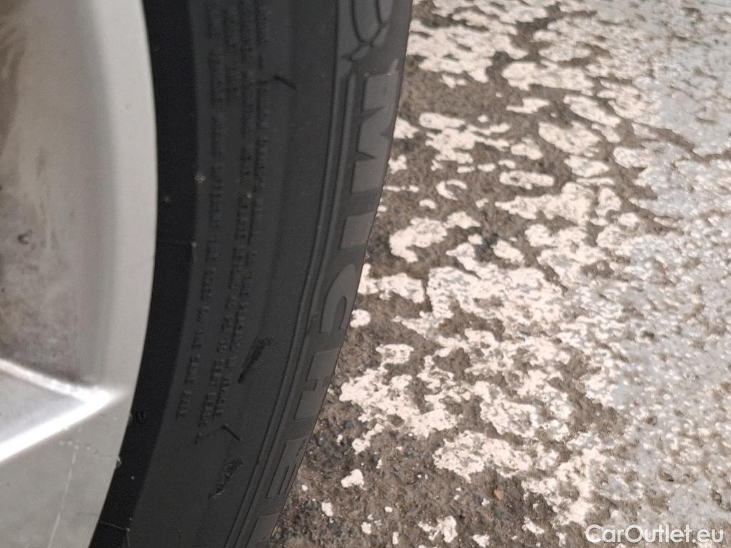  Peugeot  3008  Active Business 1.2 PureTech 130CV BVA8 E6d #4