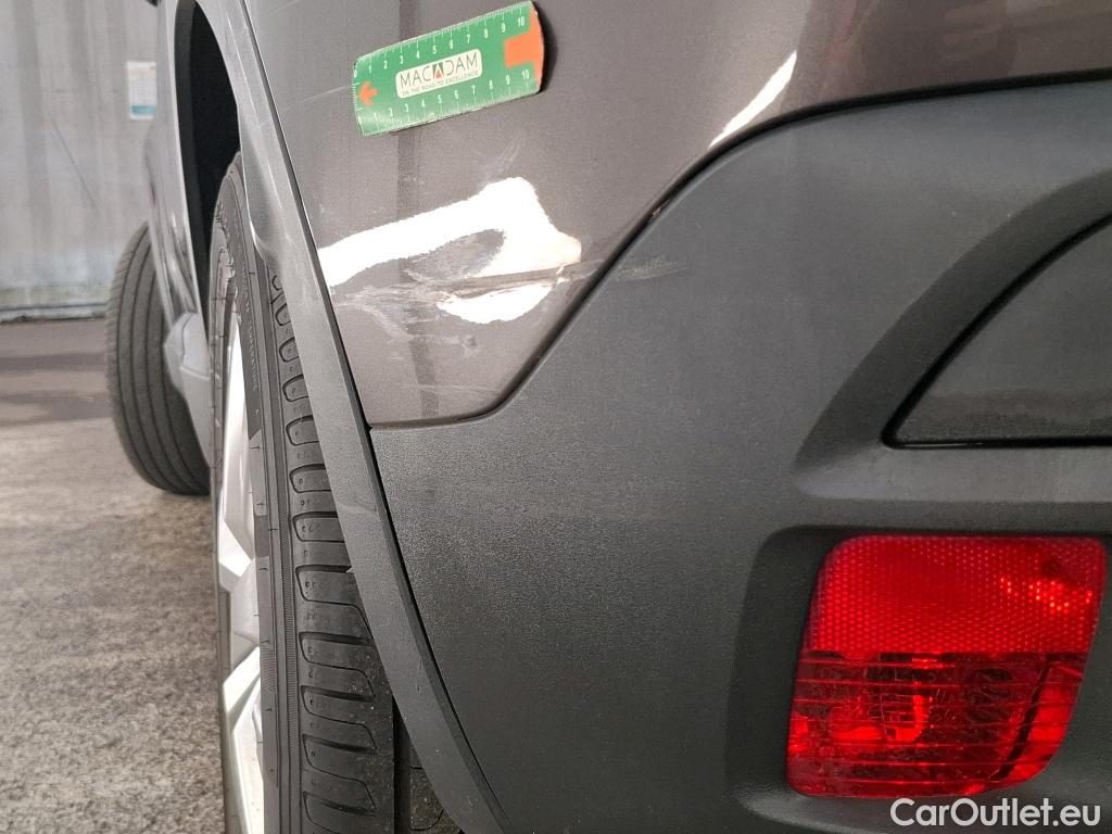  Peugeot  3008 PEUGEOT  / 2020 / 5P / SUV PureTech 130 S&S EAT8 Active BUS #4