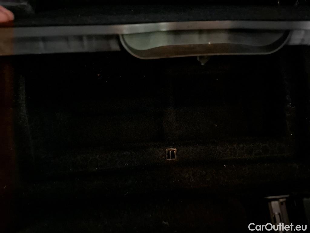  Peugeot  5008  Active Pack 1.5 HDi 130CV BVA8 7 Sieges E6d #12