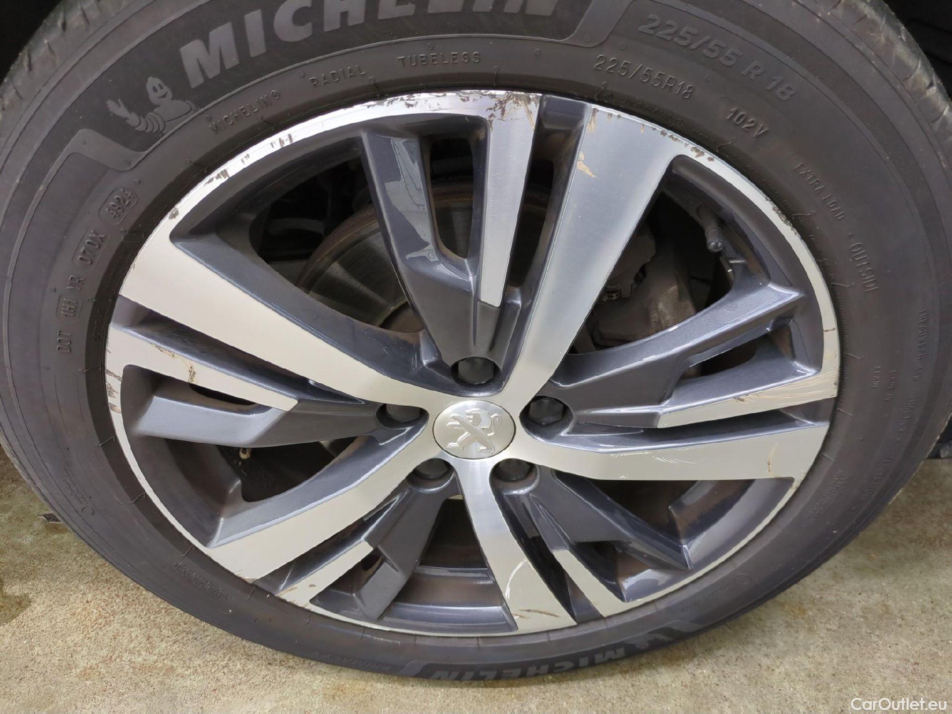  Peugeot  5008  Allure 1.5 HDi 130CV BVA8 7 Sieges E6d #16