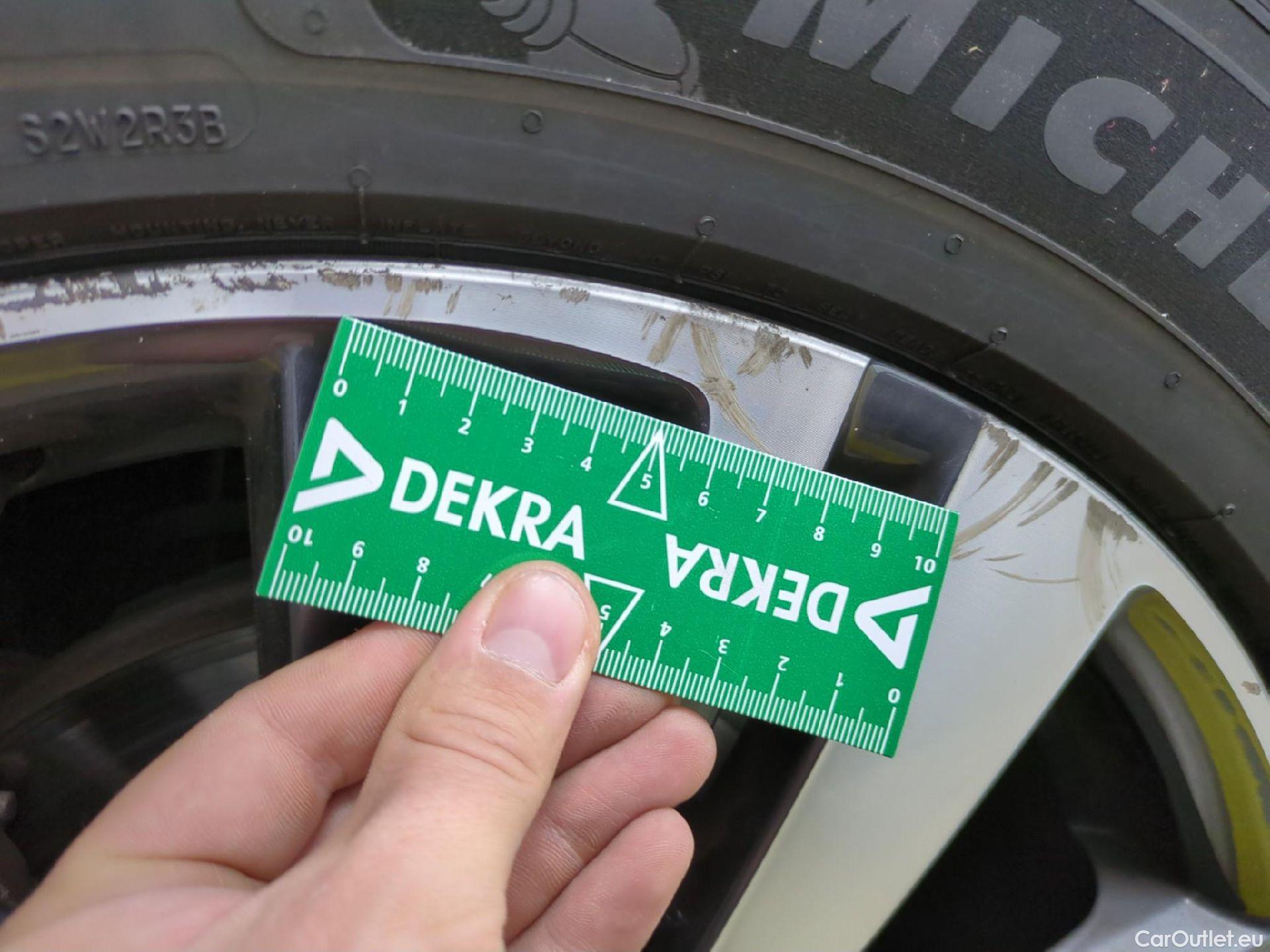  Peugeot  5008  Allure 1.5 HDi 130CV BVA8 7 Sieges E6d #24